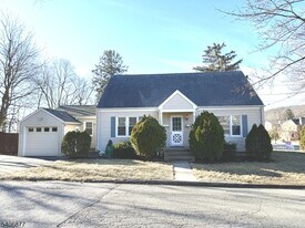 156 E Prospect St in Hackettstown, NJ - Building Photo