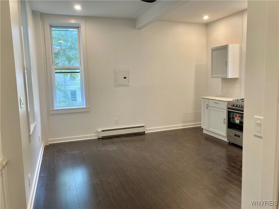 58 Trinity Pl in Buffalo, NY - Building Photo