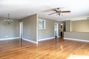 908 Dartford Rd in Knoxville, TN - Building Photo