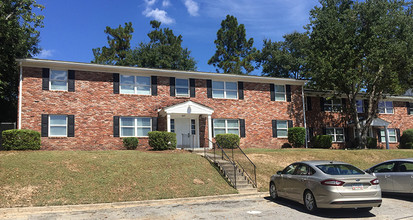 Westgate Arms Apartments in Macon, GA - Building Photo - Primary Photo