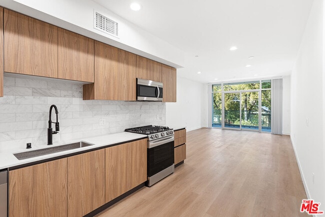 164 Chestnut St in Pasadena, CA - Building Photo - Building Photo