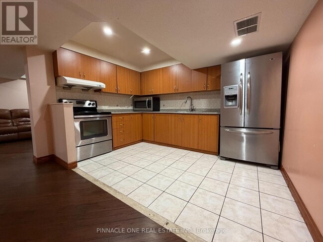 564 Military Trail in Toronto, ON - Building Photo - Building Photo