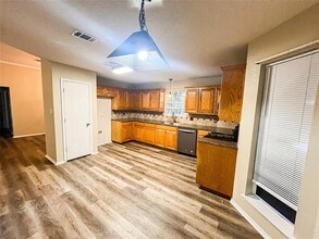 1707 Bertram Dr in Mansfield, TX - Building Photo - Building Photo
