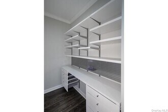 180 Atlantic Ave in Farmingdale, NY - Building Photo - Building Photo