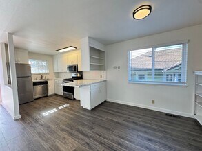 1840 N 52nd St in Seattle, WA - Building Photo - Building Photo