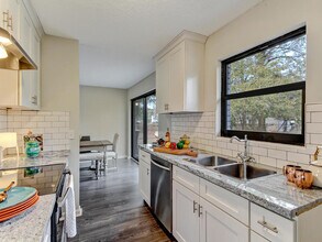 8521 Howell Dr in Jacksonville, FL - Building Photo - Building Photo