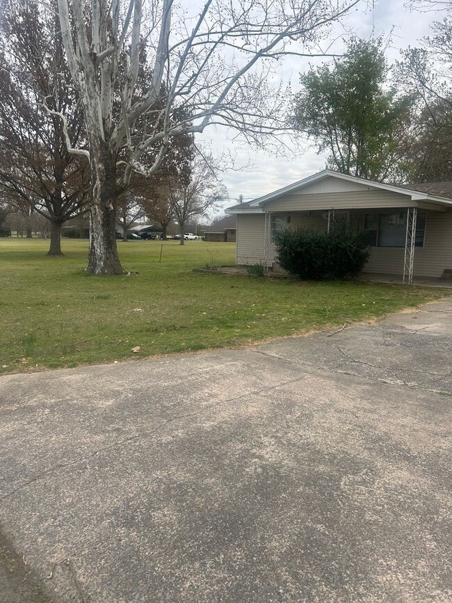 1105 Lingo Rd in Lonoke, AR - Building Photo - Building Photo