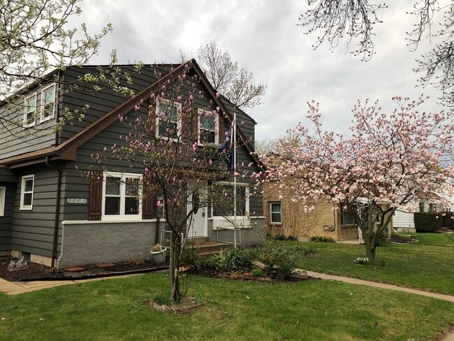 3543 S Chase Ave, Unit 3543