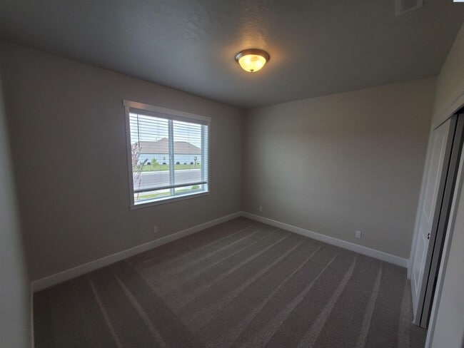 7018 W 31st Ave in Kennewick, WA - Building Photo - Building Photo