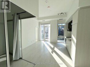 308 Jarvis St in Toronto, ON - Building Photo - Building Photo