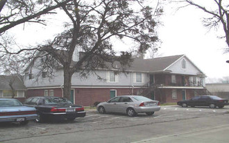 Whispering Oaks Apartments