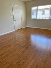 4433 W 159th St, Unit G in Lawndale, CA - Foto de edificio - Building Photo
