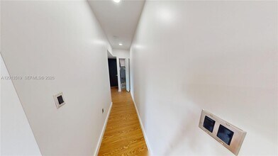 516 NW 2nd Ave in Hallandale Beach, FL - Building Photo - Building Photo