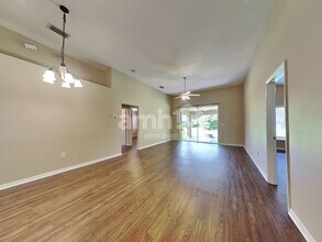 15452 Osprey Glen Dr in Lithia, FL - Foto de edificio - Building Photo