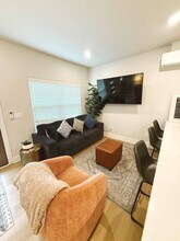 1530 W Cato Springs Rd in Fayetteville, AR - Building Photo - Building Photo