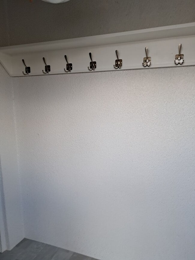 10069-10073 Frankfort Hwy in Fort Ashby, WV - Building Photo - Building Photo