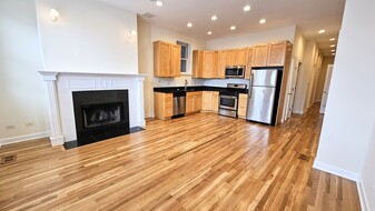 511 N Hartland Ct, Unit 1N Apartamentos