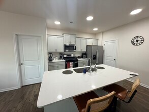 932 Greyford Ln in Woodruff, SC - Foto de edificio - Building Photo