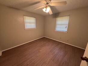 9313 NE Stardust Ln in Midwest City, OK - Building Photo - Building Photo