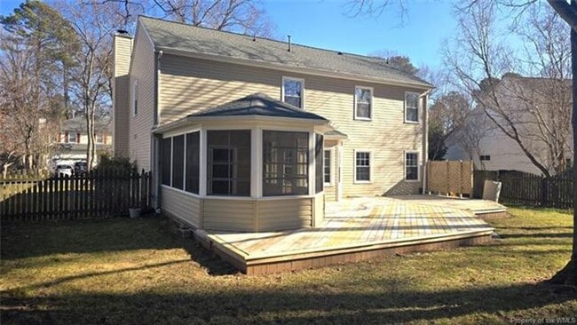 property at 305 Peachtree Ln