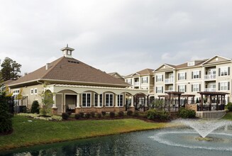 Briton Trace Apartments in Hampton, VA - Foto de edificio - Building Photo