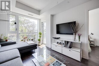 150-150 Logan Ave in Toronto, ON - Building Photo - Building Photo
