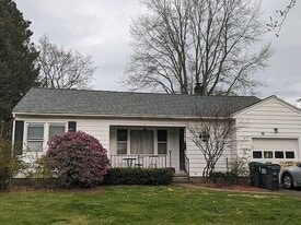 19 Marie Pky in Albany, NY - Building Photo