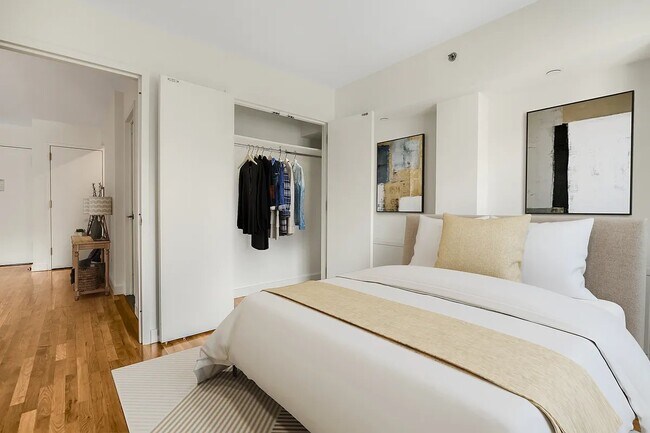 property at 101 W 15th St
