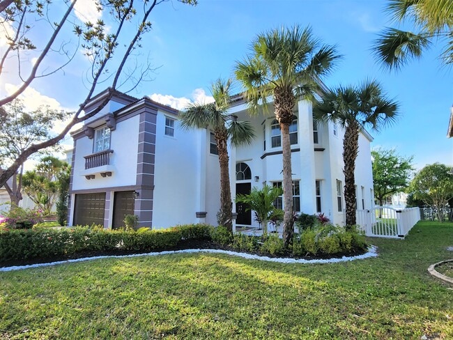 4951 SW 158th Ave in Miramar, FL - Building Photo - Building Photo