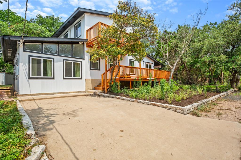 3904 Highland Dr in Austin, TX - Building Photo