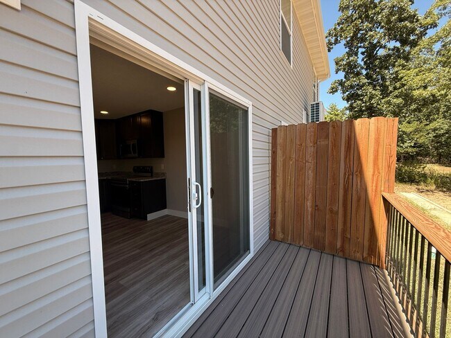 47 Crystal Springs Rd in Linn Creek, MO - Building Photo - Building Photo