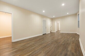 10747 S Indiana Ave in Chicago, IL - Building Photo - Building Photo