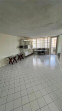 250 174th St, Unit 2106 in Sunny Isles Beach, FL - Building Photo - Building Photo
