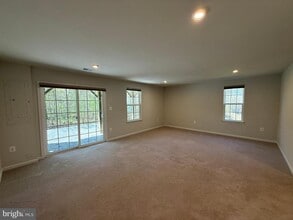 9730 Cedarmass Cir in Fredericksburg, VA - Building Photo - Building Photo