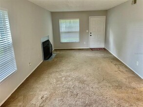 3944 Tumble Wood Trl in Tampa, FL - Building Photo - Building Photo