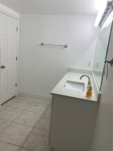 231 SW 116th Ave, Unit 101 in Pembroke Pines, FL - Building Photo - Building Photo