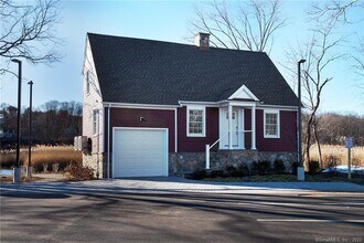 201 Main St in Westport, CT - Building Photo - Building Photo