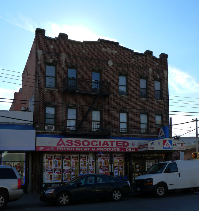 2578 Pitkin Ave in Brooklyn, NY - Building Photo - Building Photo