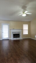 215 Bainbridge Cir in Dallas, GA - Building Photo - Building Photo