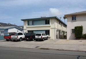 1534 Diamond St in San Diego, CA - Building Photo