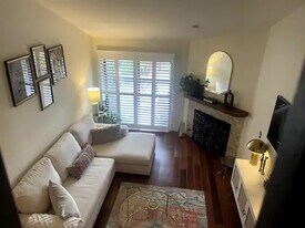 350 Detroit St, Unit 402 in Denver, CO - Building Photo
