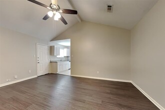 29603 Loddington St in Spring, TX - Building Photo - Building Photo