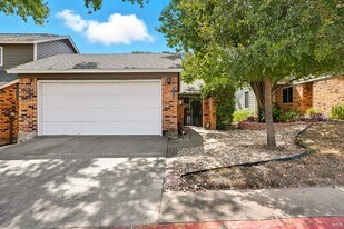 7258 Coronado Cir in Austin, TX - Building Photo