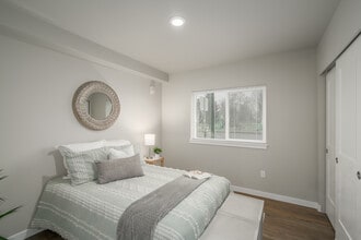 The Valley in Puyallup, WA - Building Photo - Interior Photo
