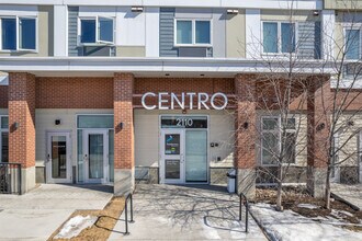 Centro in Calgary, AB - Building Photo - Building Photo