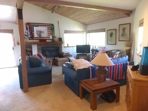 103 Dandelion W Dr in Sun Valley, ID - Building Photo - Building Photo