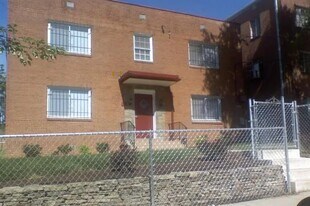 312 62nd St NE, Unit 4 in Washington, DC - Building Photo