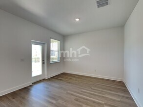 2012 29th St W in Bradenton, FL - Foto de edificio - Building Photo