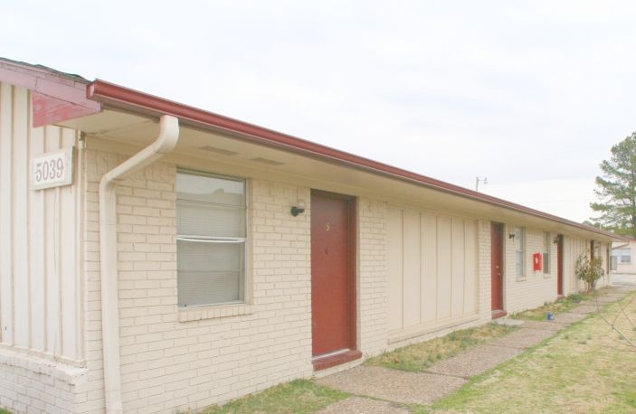 Tulsa Square in Fort Smith, AR - Building Photo