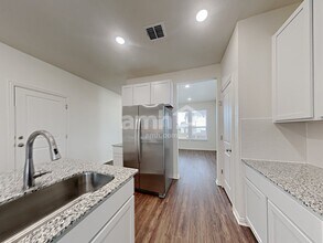 380 Aspen Waters in New Braunfels, TX - Building Photo - Building Photo